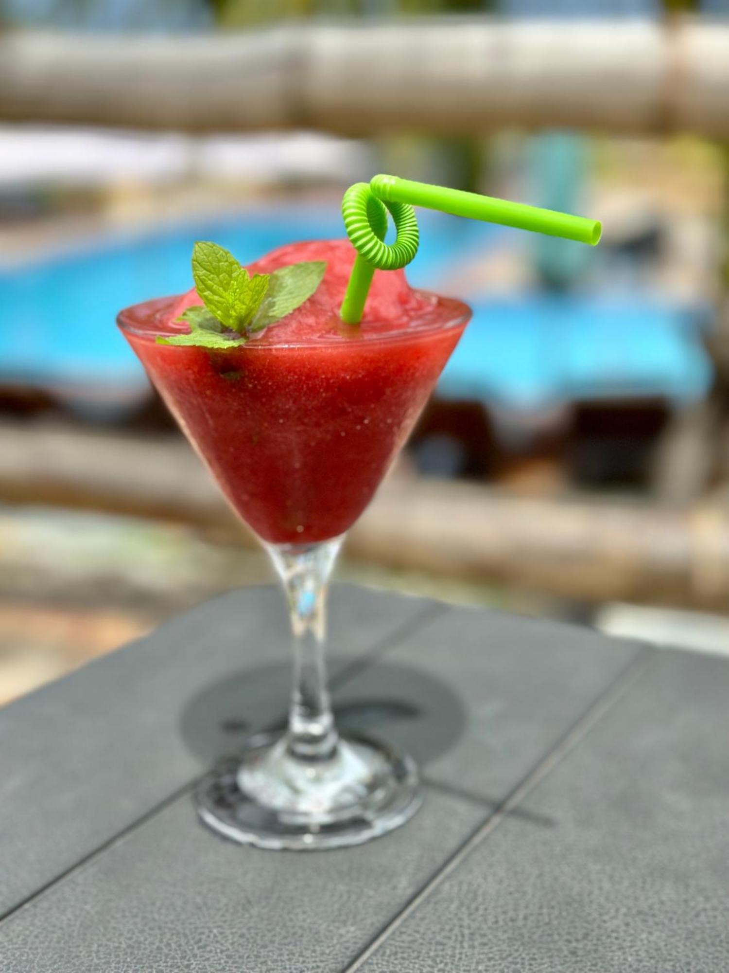 Lemon Beach Resort Elmina Ngoại thất bức ảnh