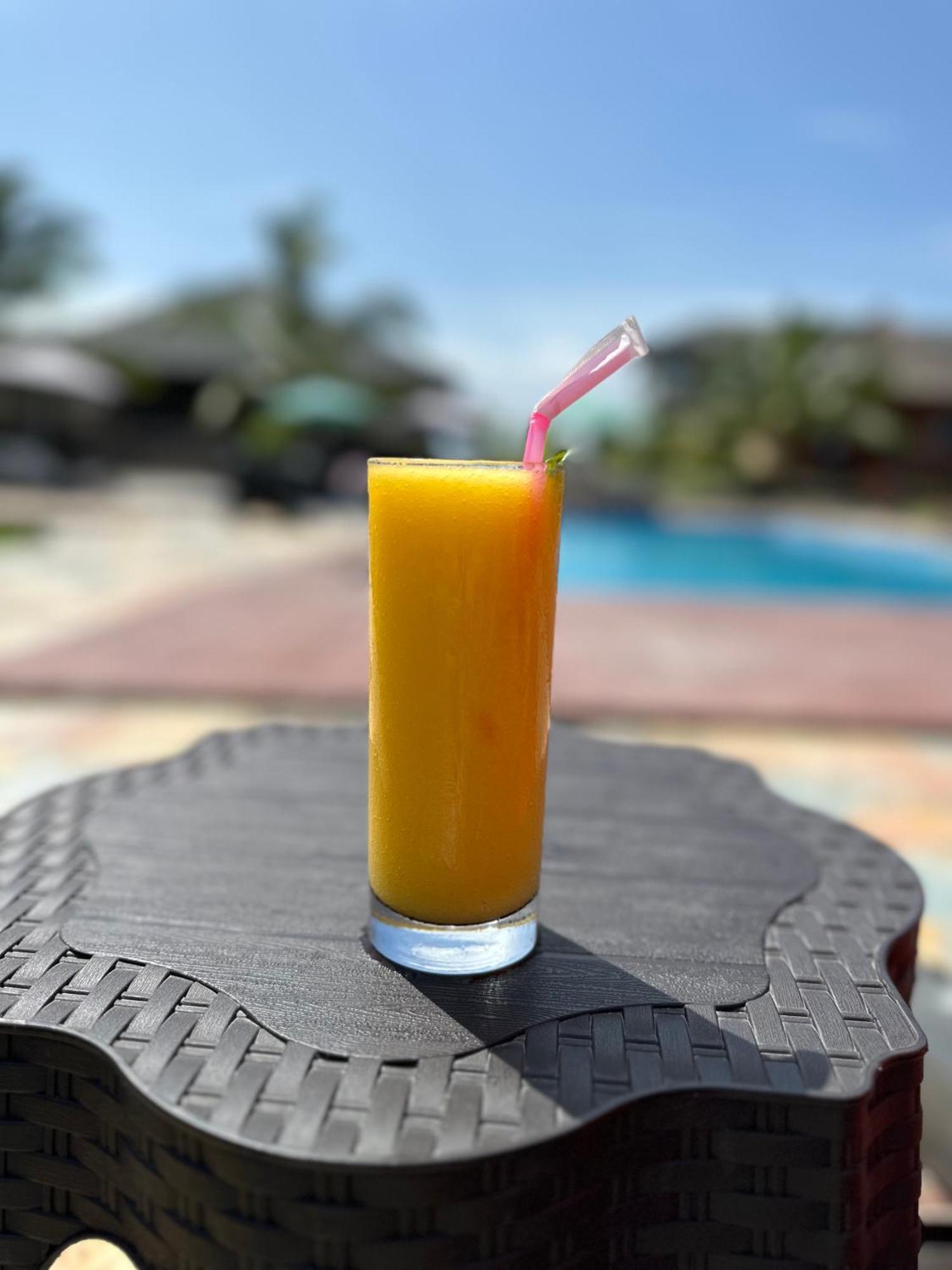 Lemon Beach Resort Elmina Ngoại thất bức ảnh