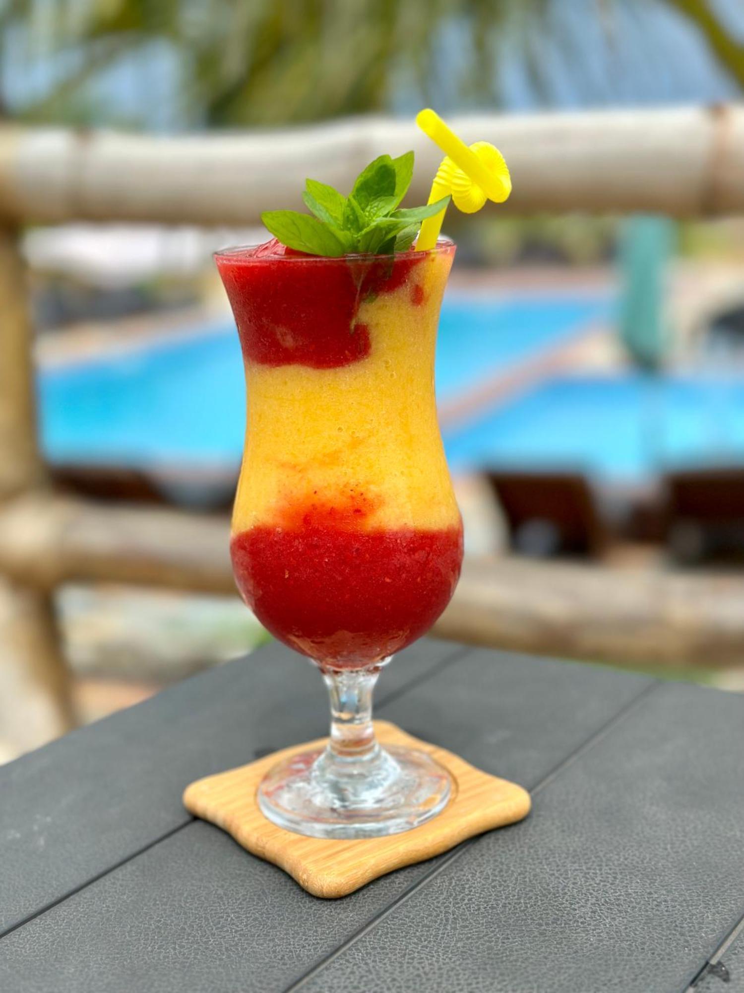 Lemon Beach Resort Elmina Ngoại thất bức ảnh