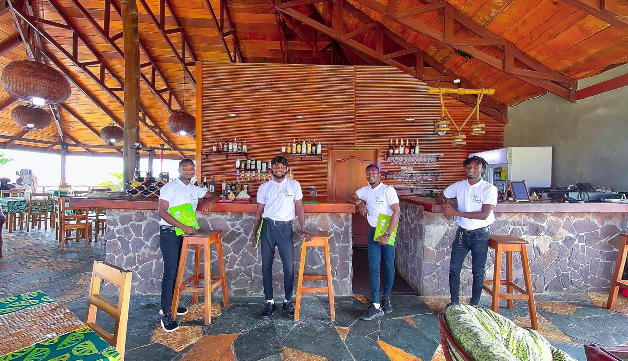 Lemon Beach Resort Elmina Ngoại thất bức ảnh