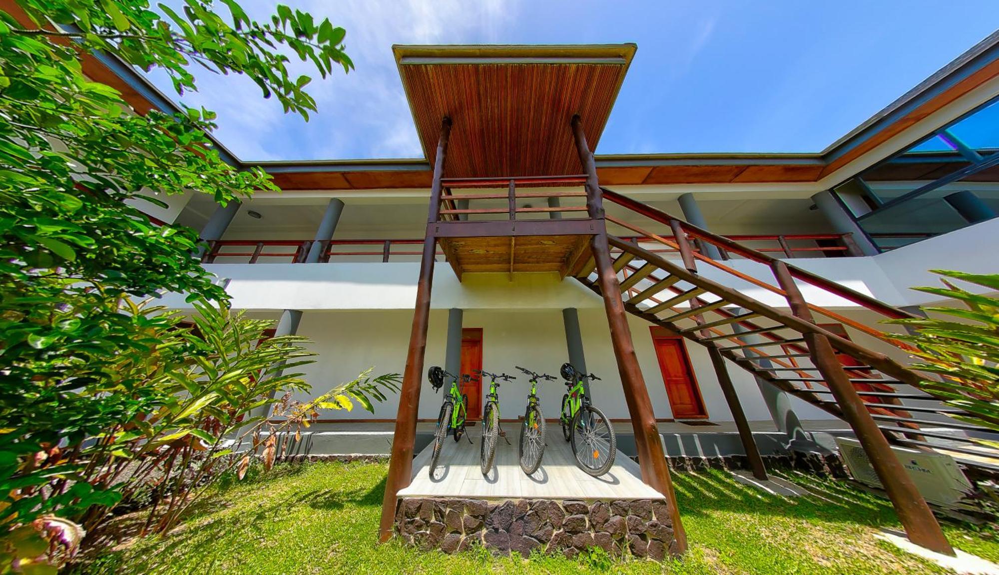Lemon Beach Resort Elmina Ngoại thất bức ảnh