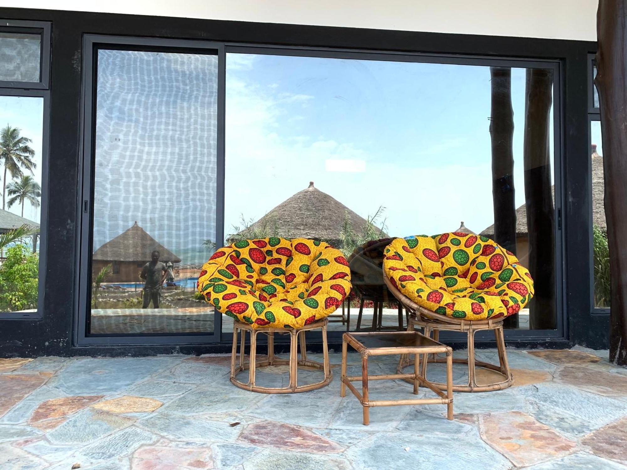 Lemon Beach Resort Elmina Ngoại thất bức ảnh