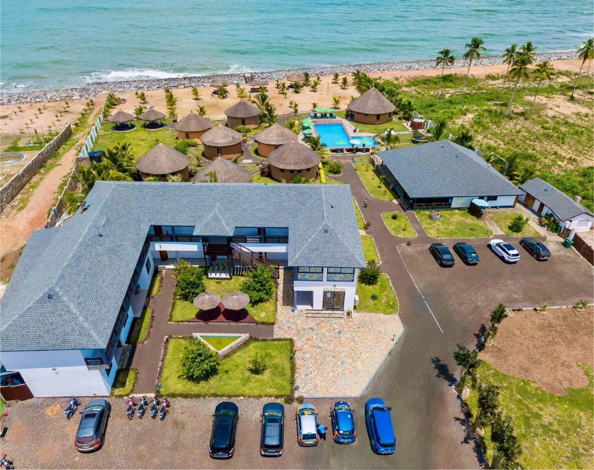 Lemon Beach Resort Elmina Ngoại thất bức ảnh