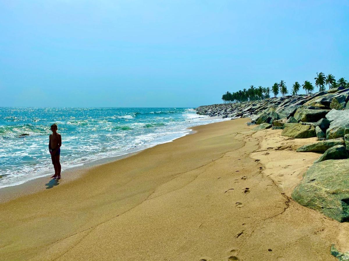 Lemon Beach Resort Elmina Ngoại thất bức ảnh