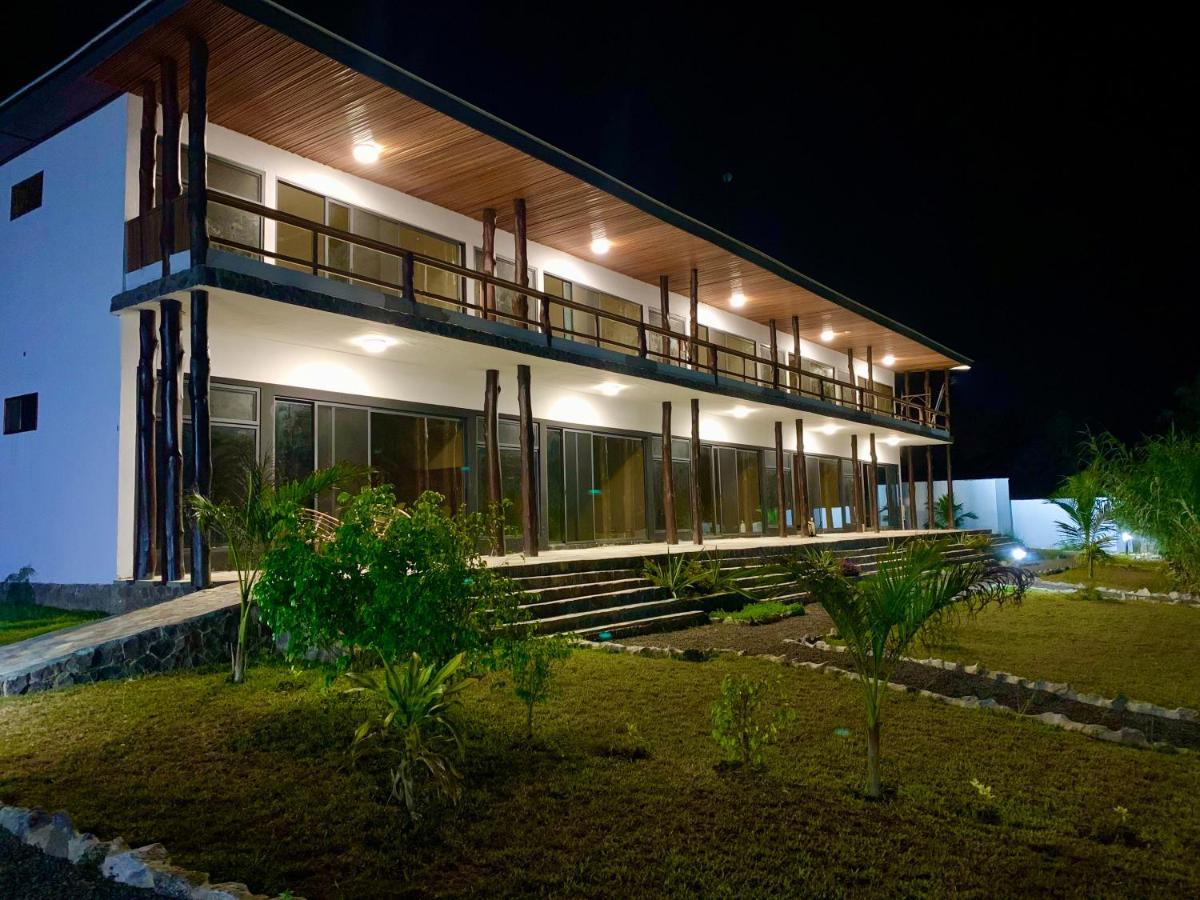 Lemon Beach Resort Elmina Ngoại thất bức ảnh
